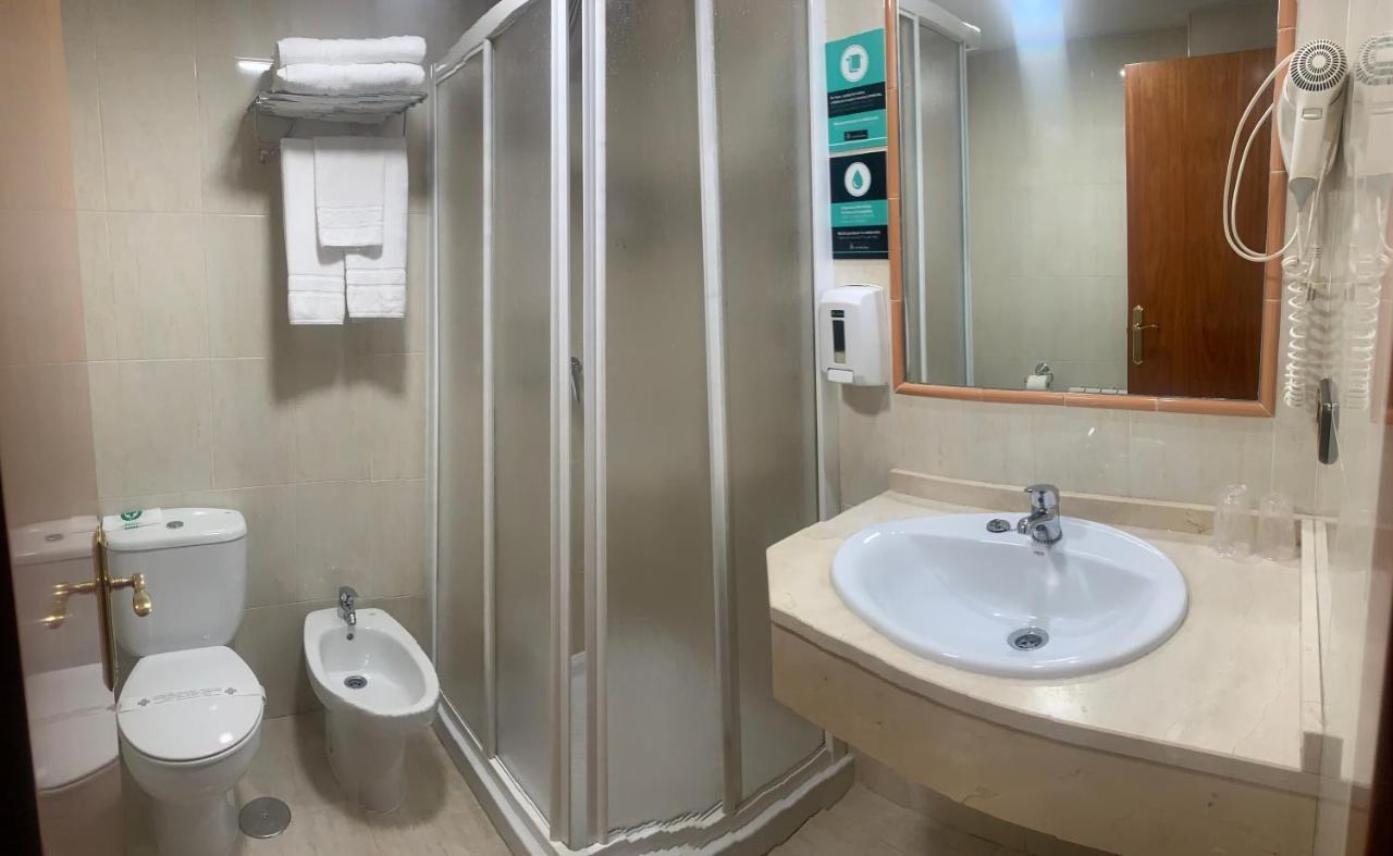 Hotel Los Templarios Ponferrada Εξωτερικό φωτογραφία