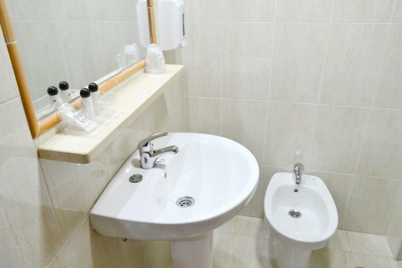 Hotel Los Templarios Ponferrada Εξωτερικό φωτογραφία